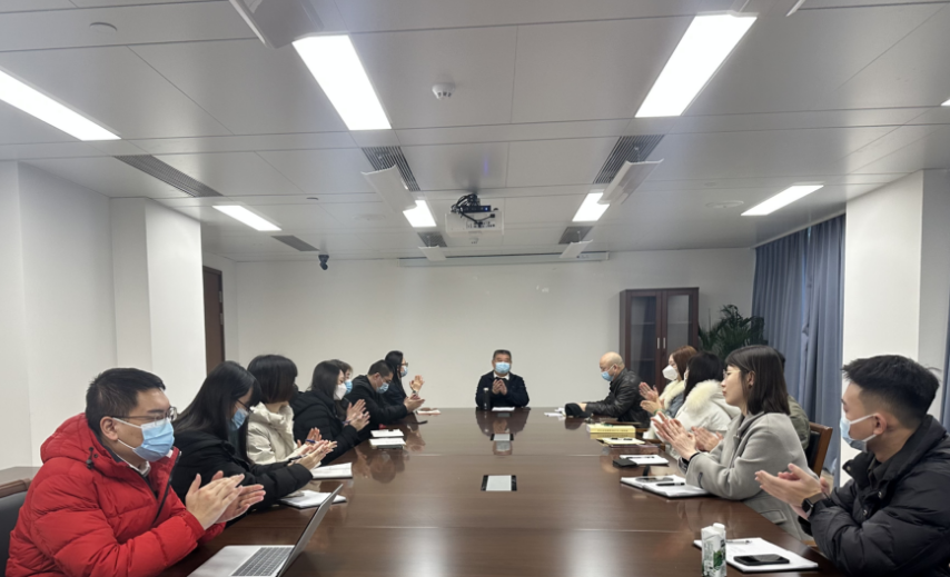 合唱队银奖通报会.png