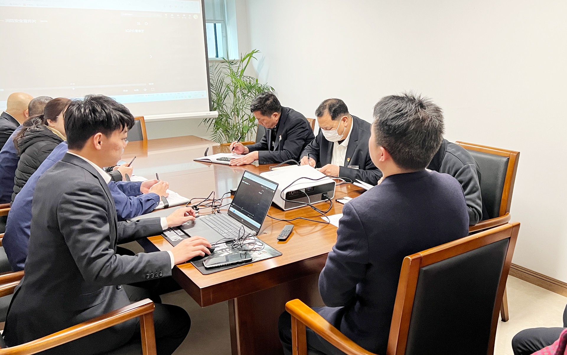物业消防会议.jpg