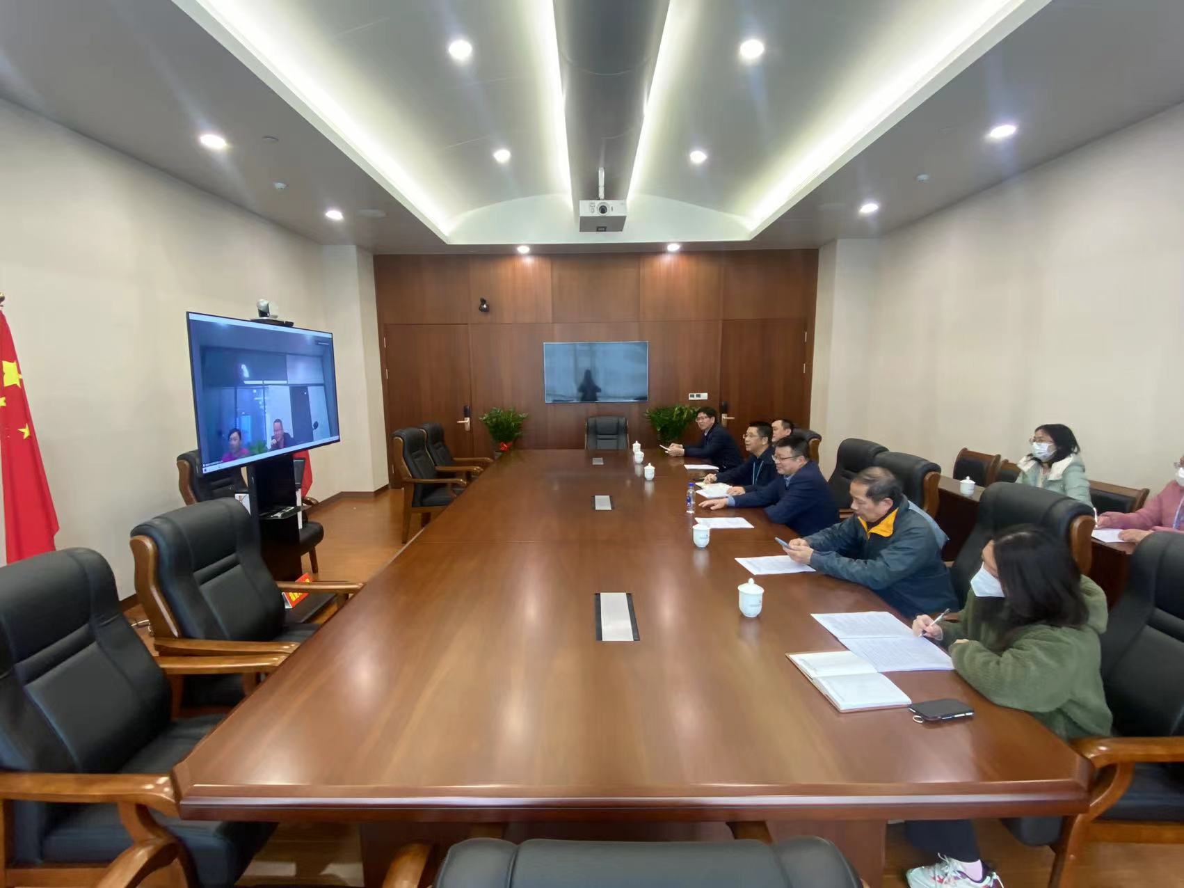 集团召开广交会预备会.jpg