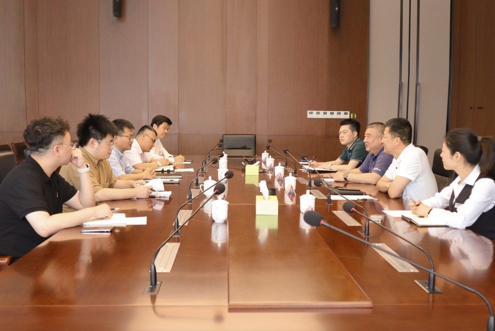 王总赴国资公司调研.jpg